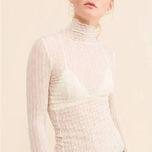 NWT Find Me Now Ross Mesh Cream Long Sleeve Top